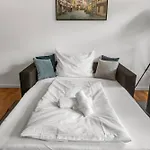 Altstadt - Exklusive 3-zi-wohnung Fuer 6 Personen Mit 90 Qm, Grosser Dachterrasse, Parkplatz, Wlan Norimberk