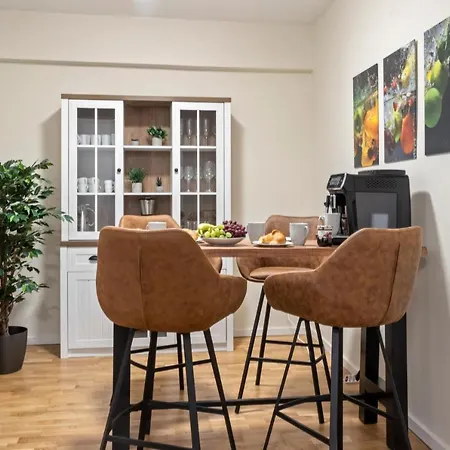 Altstadt - Exklusive 3-zi-wohnung Mit 90 Qm Und Grossem Balkon * Nürnberg