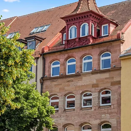 Altstadt - Exklusive 3-zi-wohnung Mit 90 Qm Und Grossem Balkon Apartman