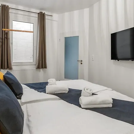 Altstadt - Exklusive 3-zi-wohnung Fuer 6 Personen Mit 90 Qm, Grosser Dachterrasse, Parkplatz, Wlan * نورنبيرغ