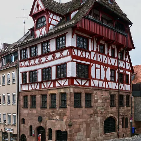 Lejlighed Altstadt - Exklusive 3-zi-wohnung Fuer 6 Personen Mit 90 Qm, Grosser Dachterrasse, Parkplatz, Wlan *