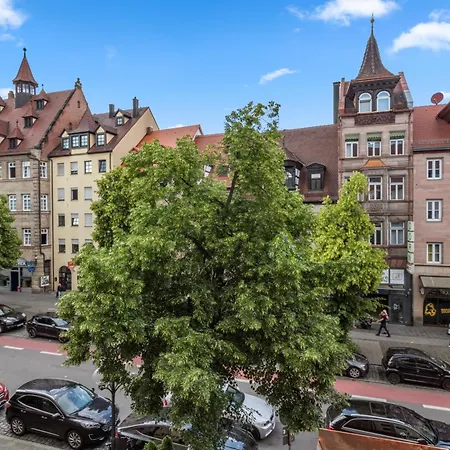 Altstadt - Exklusive 3-zi-wohnung Fuer 6 Personen Mit 90 Qm, Grosser Dachterrasse, Parkplatz, Wlan * Nürnberg