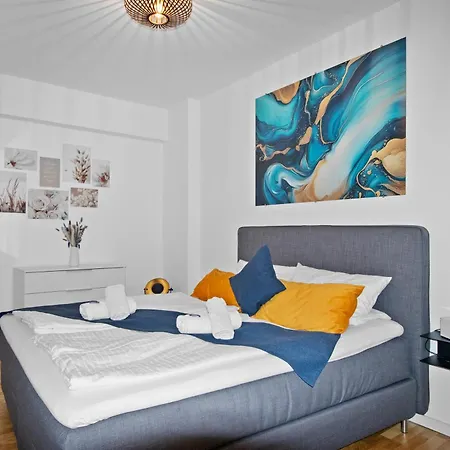 Altstadt - Exklusive 3-zi-wohnung Fuer 6 Personen Mit 90 Qm, Grosser Dachterrasse, Parkplatz, Wlan Lejlighed Nürnberg