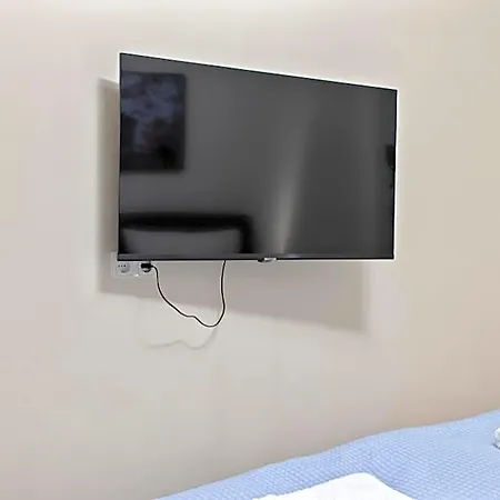 Altstadt - Exklusive 3-zi-wohnung Für 6 Personen Mit 90 Qm, Großer Dachterrasse, Parkplatz, Wlan